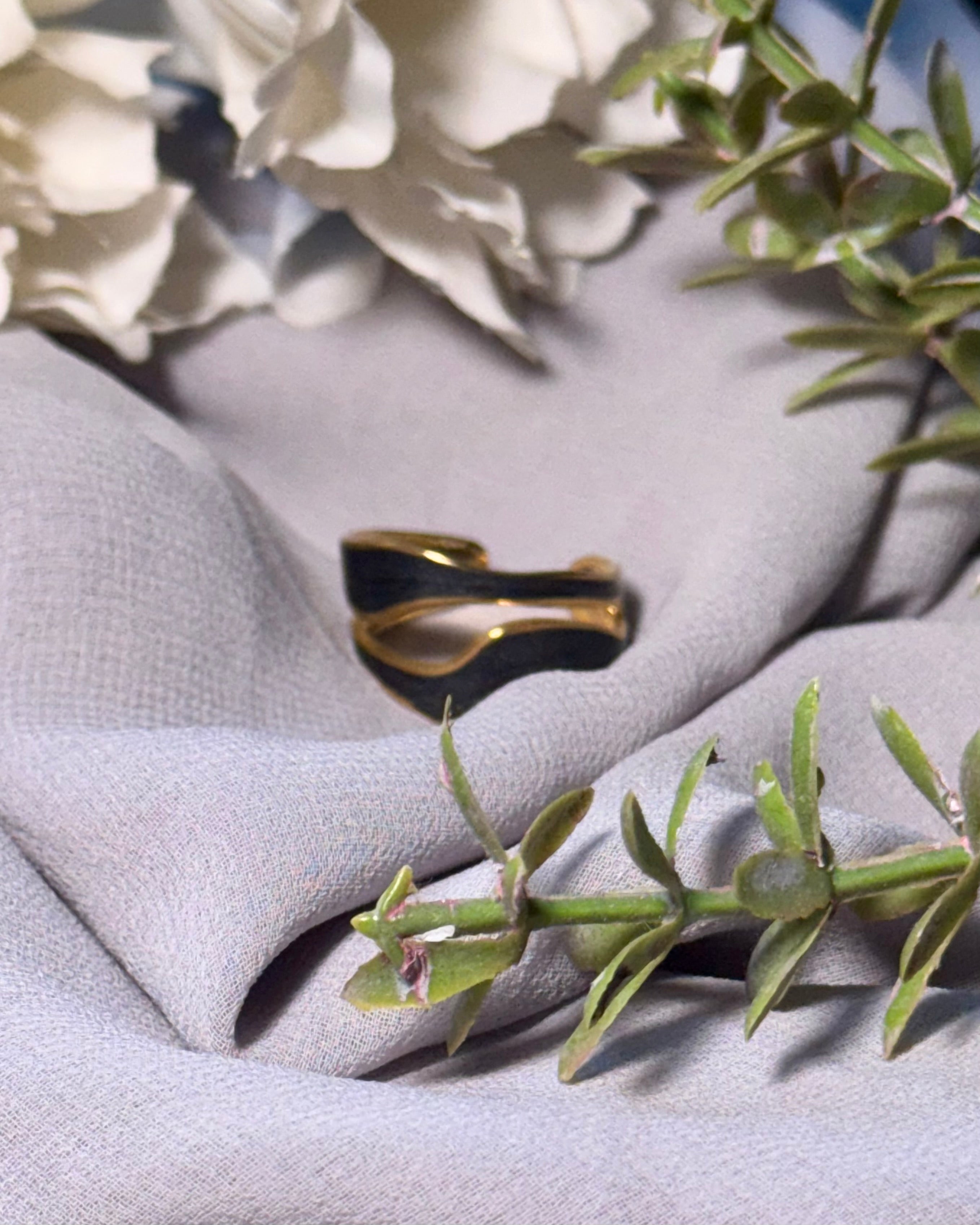 Dual Horizon (Black)